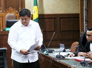 Terbukti Suap Lukas Enembe Rp 35 M, Rijatono Lakka Divonis 5 Tahun Bui