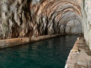 Penampakan Eks Pangkalan Angkatan Laut Rahasia Yugoslavia di Montenegro