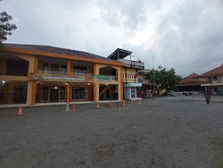 Melihat 2 Pesantren Tua di Jawa Barat yang Berusia Ratusan Tahun