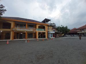 Perjuangan Ponpes Buntet dari Penghancuran Kaum Santri oleh Belanda Perjuangan Ponpes Buntet dari Penghancuran Kaum Santri oleh Belanda