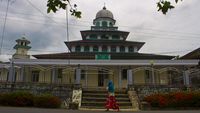 Potret Masjid Berusia 300 Tahun di Kalimantan Selatan