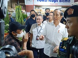Zulhas Lapor ke Jokowi: Harga Sembako Aman Pak Presiden!