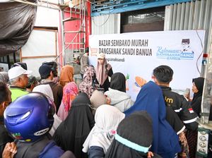 Relawan Sandiaga Uno Gelar Bazar Sembako Murah buat Masyarakat Kalsel Relawan Sandiaga Uno Gelar Bazar Sembako Murah buat Masyarakat Kalsel