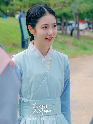 Shin Ye Eun di The Secret Romantic Guesthouse