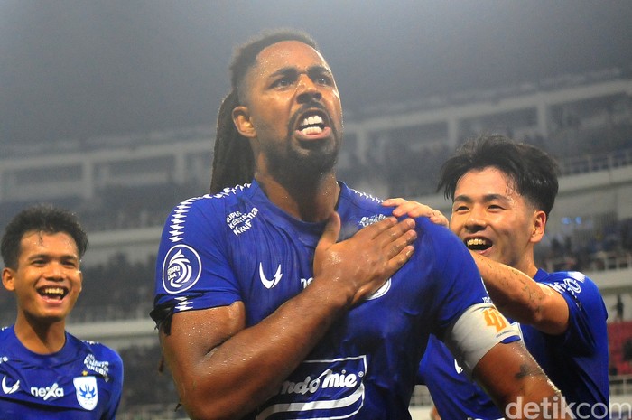 Striker asing PSIS Semarang, Carlos Fortes diprediksi akan jadi andalan melawan PSM Makassar.