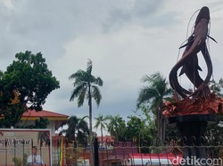 Perbaikan Tugu Selais di Pekanbaru yang Patah Akibat Karatan Tuntas