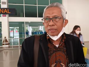 Sempat Ngotot, MWA UNS Akhirnya Batal Lantik Rektor Terpilih Sempat Ngotot, MWA UNS Akhirnya Batal Lantik Rektor Terpilih