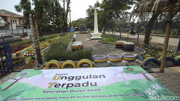 Wow! Ada Monas Mini di BKT Jaktim