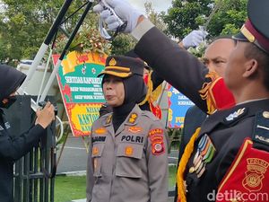 Usai Geger Patung Bunda Maria Diterpal, Fajarini Resmi Lepas Jabatan Kapolres Usai Geger Patung Bunda Maria Diterpal, Fajarini Resmi Lepas Jabatan Kapolres