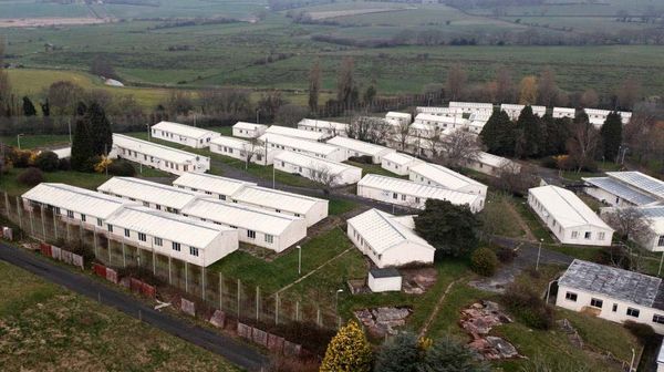 Bangunan Ini Dulunya Penjara, Kini Jadi Rumah buat Pencari Suaka