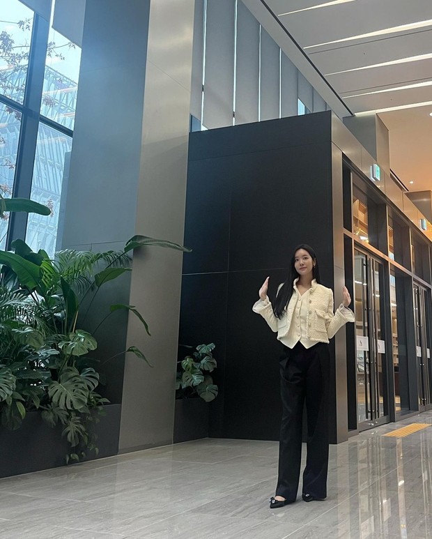 Cha Joo Young dan Crop Top/Sumber: IG @jooyoungthej