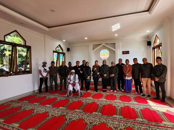 CT Arsa Resmikan Bantuan Masjid untuk Korban Gempa di Cianjur