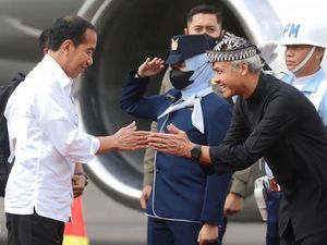 Ganjar Sambut Jokowi di Solo: Sugeng Rawuh Bapak Presiden