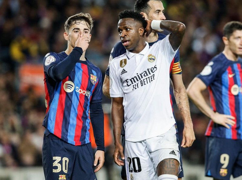 20 Vinicius Jr of Real Madrid arguing against 30 Gavi of FC Barcelona during the semi finals of the Copa del Rey, Spanish Kings Cup match between FC Barcelona v Real Madrid at Spotify Camp Nou Stadium in Barcelona, Spain, on April 5th, 2023. (Photo by Gongora/NurPhoto via Getty Images)