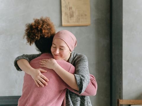 ILustrasi perempuan dan temannya/Foto: Pexels.com/