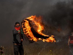 Panas! Roket Ditembakkan-Israel Balas Gempur Gaza Usai Bentrokan Al-Aqsa