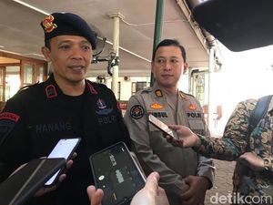 Brimob Polda DIY Kerahkan Robot Cek Gereja di Jogja Jelang Misa Paskah Brimob Polda DIY Kerahkan Robot Cek Gereja di Jogja Jelang Misa Paskah