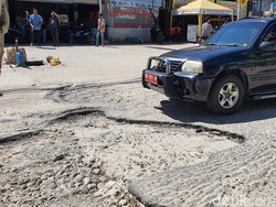 Pemprov Riau Kucurkan Dana Rp 13,2 M untuk Perbaikan Jalan di Pekanbaru