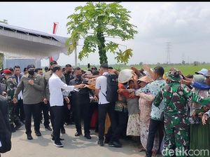 Jokowi Bagi-bagi Sembako hingga Buku Bacaan Anak di Tuban: Maturnuwun Pak Jokowi Bagi-bagi Sembako hingga Buku Bacaan Anak di Tuban: Maturnuwun Pak