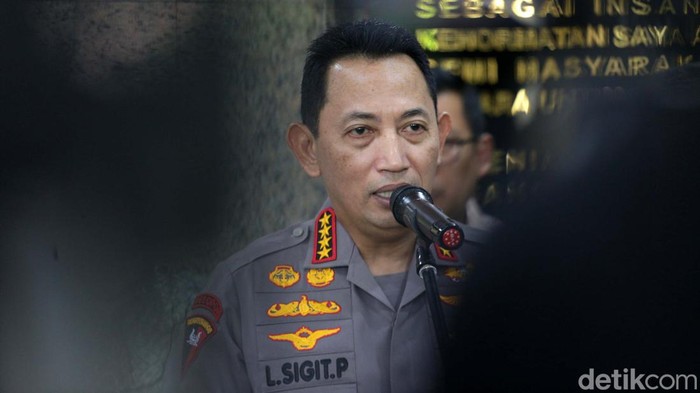 Kapolri Gelar Rakor Persiapan Mudik Lebaran Rakor antisipasi pulang kampung Idulfitri digelar di Mabes Polri, Jakarta, Kamis (6/4/2023). Raker ini didatangi sejumlah menteri, Kapolri dan Panglima TNI.