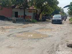 Usai Kebanjiran 3 Bulan, Jalur Alternatif Pati-Kudus Rusak Parah