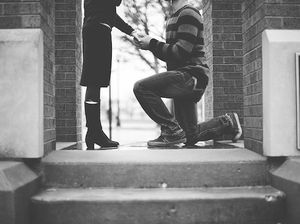 Lirik Lagu Melepas Lajang - Arvian Dwi feat. Tri Suaka