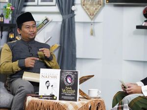 Membaca Mahakarya Mohammad Natsir, Buku Capita Selecta