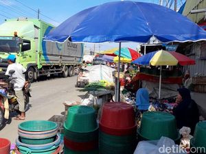Pasar Tumpah di Brebes Potensi Picu Macet saat Mudik, Ini Upaya Pemkab-Polisi Pasar Tumpah di Brebes Potensi Picu Macet saat Mudik, Ini Upaya Pemkab-Polisi