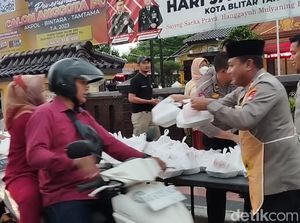 Keseruan Ngabuburit Sambil Masak di Dapur Sigap Ramadhan Polresta Blitar