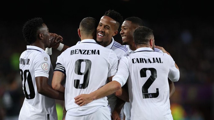 BARCELONA, SPAIN - APRIL 5: Real Madrids players celebrates during the Kings Cup semifinal second leg one match between FC Barcelona vs Real Madrid at at the Camp Nou stadium in Barcelona on April 5, 2023. (Photo by Adria Puig/Anadolu Agency via Getty Images)