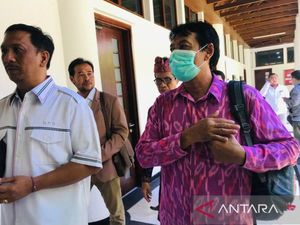 Kejati Bali Periksa Rektor Unud Tersangka Korupsi Dana SPI Kejati Bali Periksa Rektor Unud Tersangka Korupsi Dana SPI