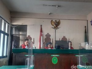 Majikan di Bandung Barat Penyiksa ART Rohimah Divonis 5 dan 3 Tahun Bui Majikan di Bandung Barat Penyiksa ART Rohimah Divonis 5 dan 3 Tahun Bui