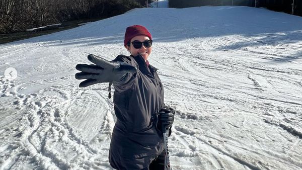 8 Foto Yura Yunita Liburan ke Jepang, Pamer Wajah Berjerawat Tanpa Makeup