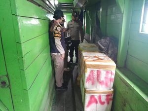4 Boks Daging Sapi Ilegal di Pelabuhan Banggai Disita saat Operasi Cegah PMK
