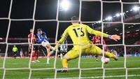 3. Brighton. Transfermarkt mencatat, 3 gol sukses mereka cetak di menit 90+.  Foto: Getty Images/Mike Hewitt