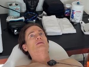 Miliarder Menolak Kematian Suntik Stem Cell di Kaki Demi Awet Muda