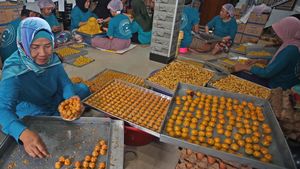 Geliat Industri Kue Kering Jelang Lebaran