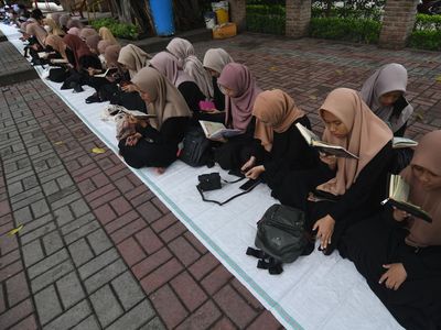 Gerakan Membaca Al-Quran Massal Sambut Nuzulul Quran
