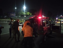 Pemuda Sidoarjo Tewas Tabrak Mobil gegara Salah Arus