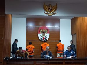 KPK Tetapkan Bupati Meranti-Kepala BPKAD-Auditor BPK Riau Jadi Tersangka