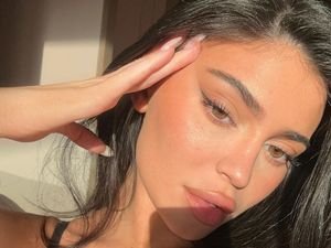 Imbas Dukung Israel, Kylie Jenner Kehilangan Ratusan Ribu Followers Imbas Dukung Israel, Kylie Jenner Kehilangan Ratusan Ribu Followers