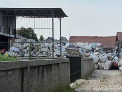 Warga Cisalak Surati Pemkot, Minta Tempat Pengelolaan Sampah Plastik Ditutup