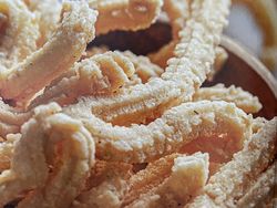 Resep Kue Akar Kelapa, Kue  Khas Betawi yang Wajib Ada Saat Lebaran