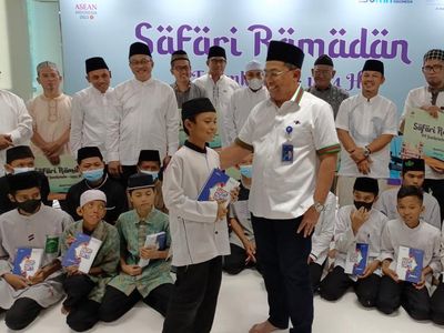 Ribuan Paket Sembako dan Santunan untuk yang Membutuhkan