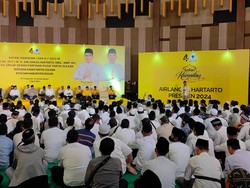 Target Menang di Jabar, Airlangga Minta Kader Golkar Getol Safari Ramadan