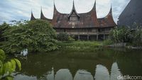 Sudah Kangen Kampung? Yuk Lihat Rumah Adat Minangkabau