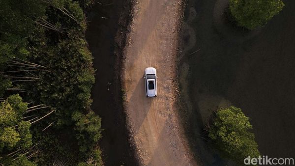 Tangguhnya Innova Zenix Melibas Jalan Berbukit Sumatera