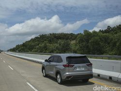 Stabilnya Innova Zenix di Tol Trans Sumatera, Dibawa Ngebut Tetap Nyaman!