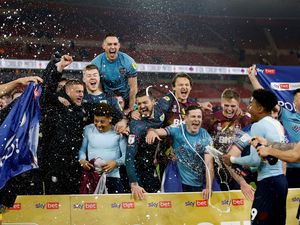 Burnley Promosi ke Premier League, Kompany Torehkan Rekor