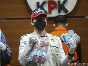 Dugaan Korupsi Bupati Meranti untuk Pilgub 2024, Ini Kata Pengamat Dugaan Korupsi Bupati Meranti untuk Pilgub 2024, Ini Kata Pengamat